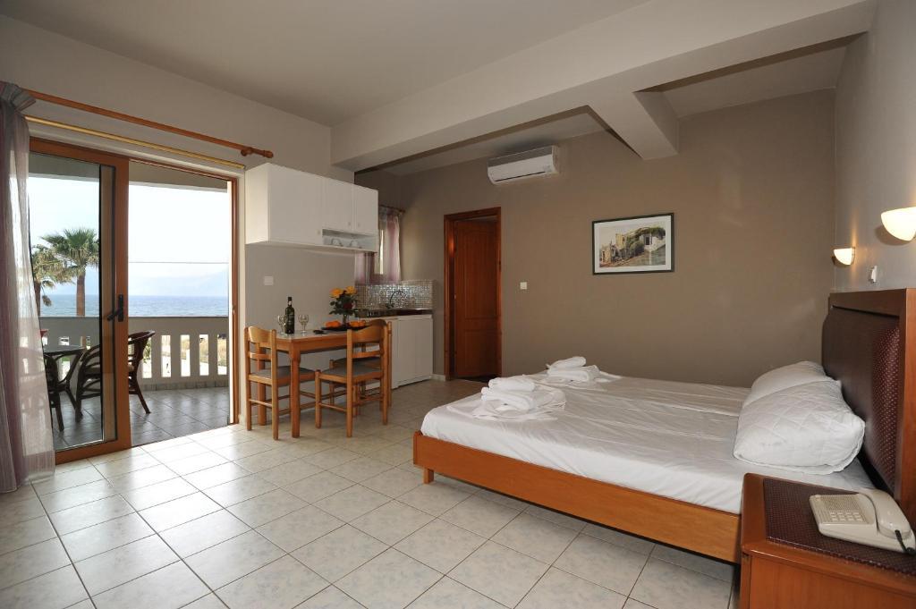 كيساموس Stavroula Hotel Palace الغرفة الصورة